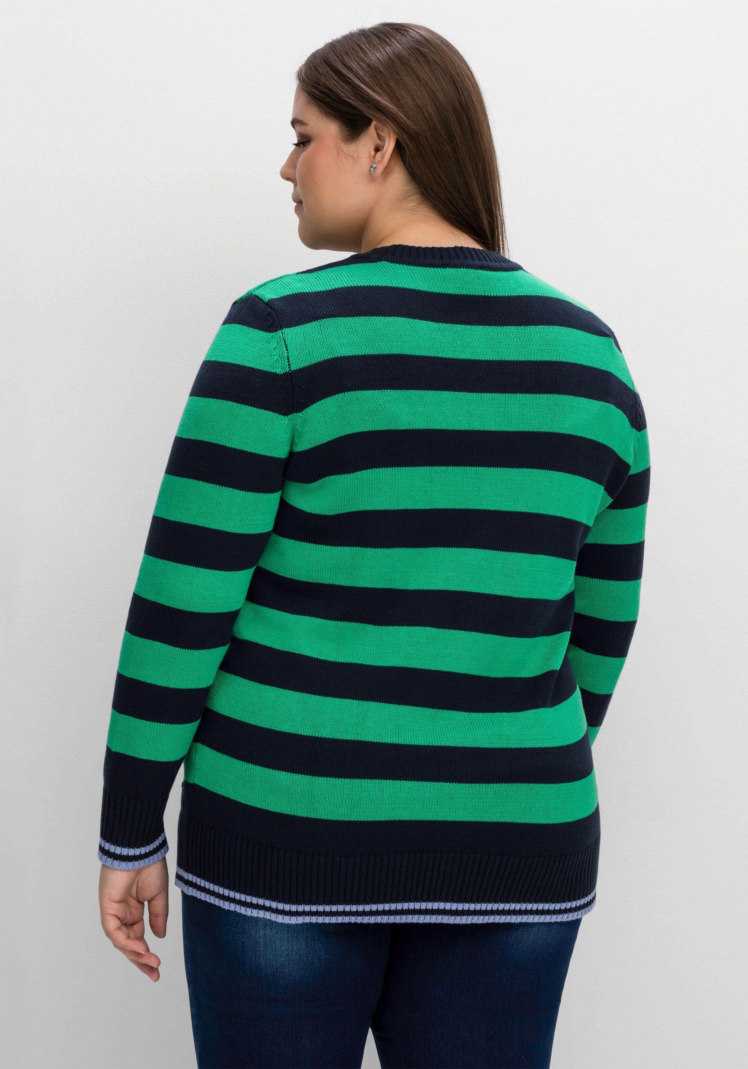Strickjacke im Streifenmuster, mit V-Ausschnitt