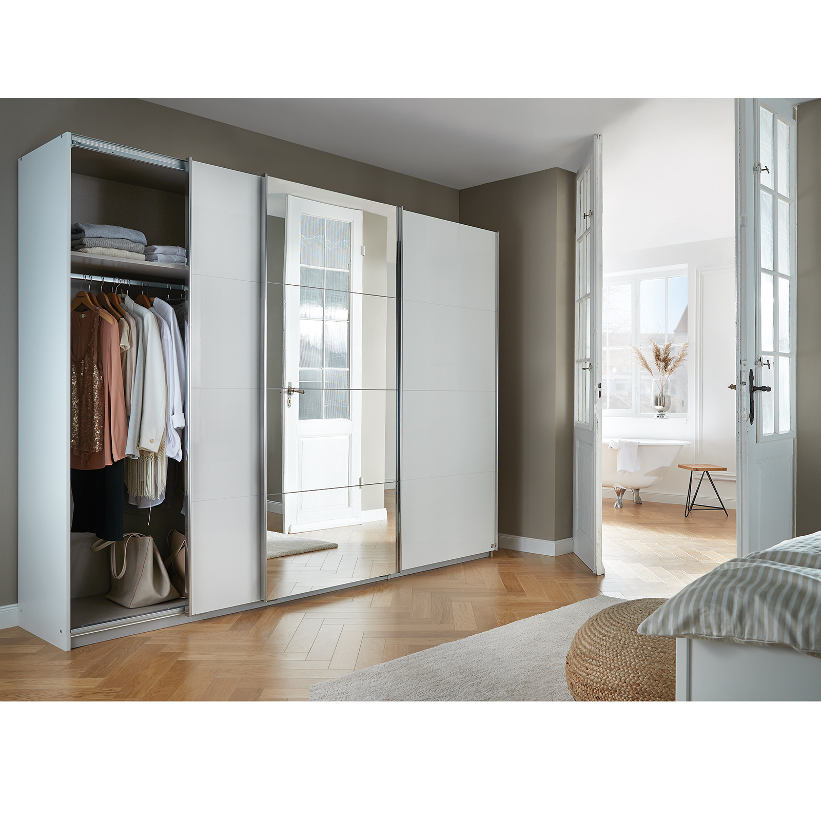 Schwebetürenschrank - weiß Hochglanz - alufarben - mit Spiegel - 271x210 cm