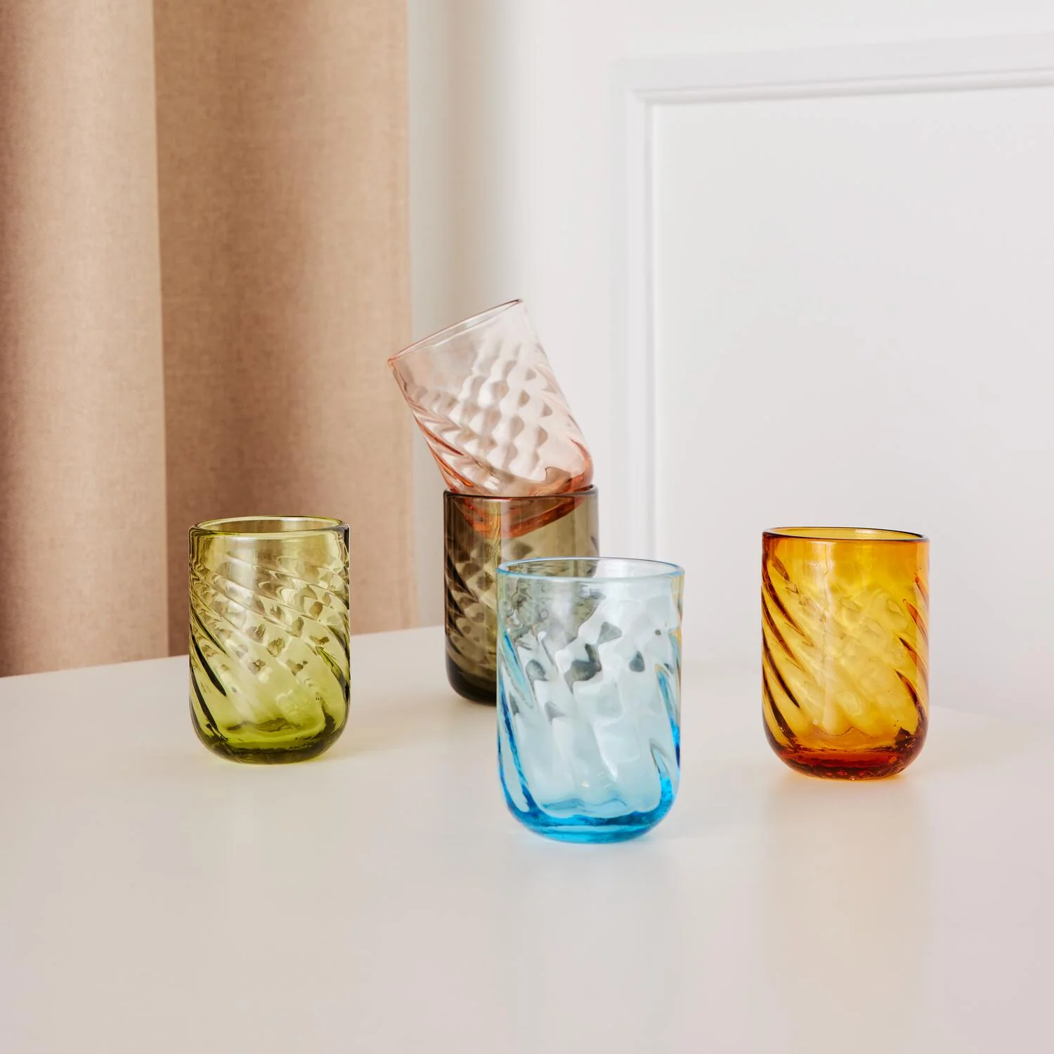 Bahne Interior  Twist vandglas - Light Blue