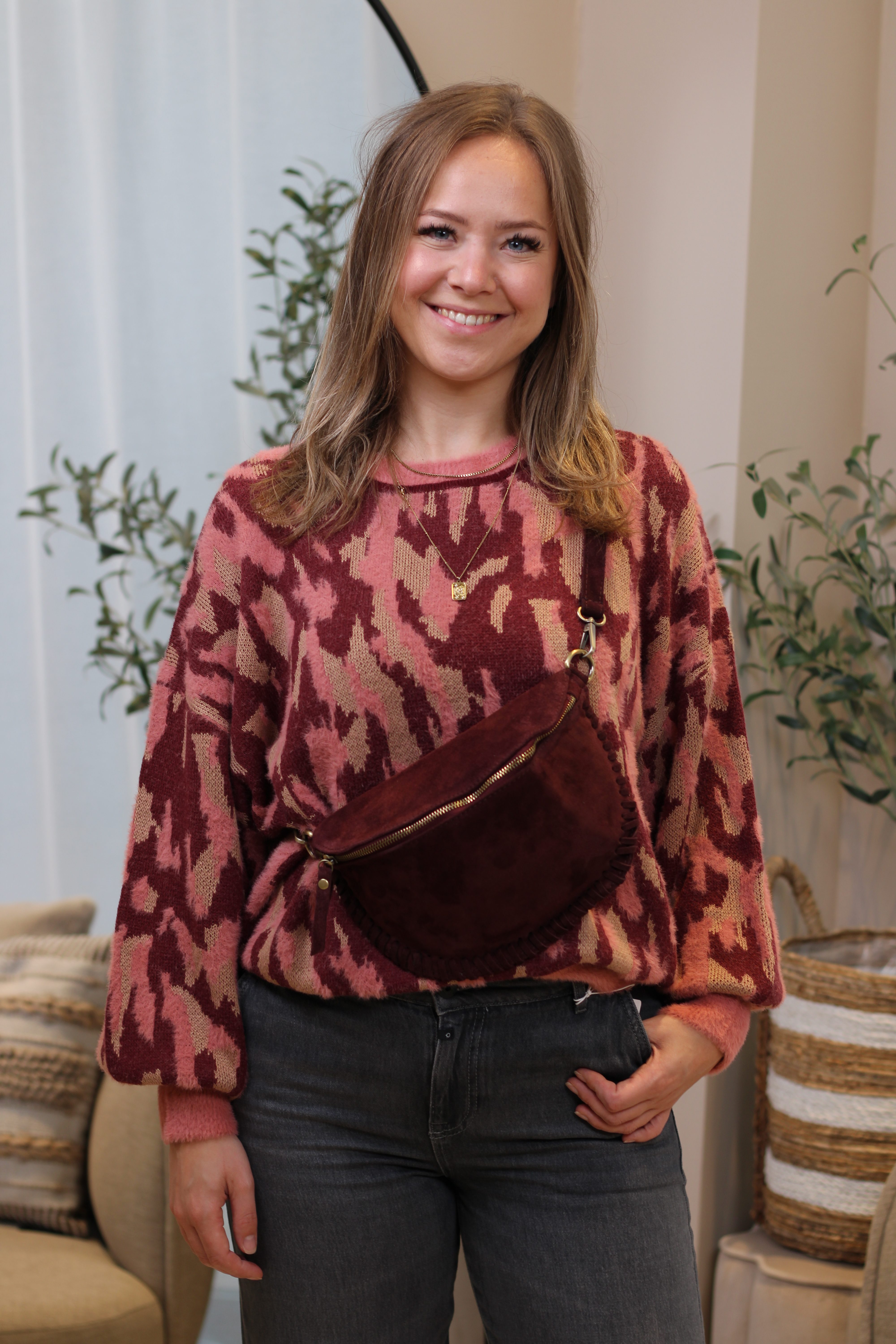 Mara Bumbag - Suede Bordeaux
