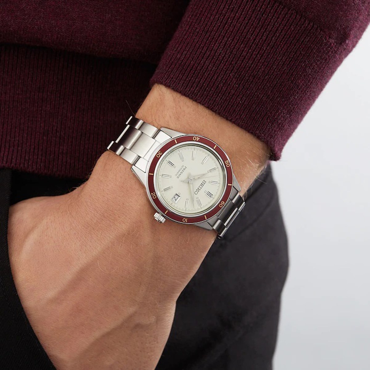 Montre Seiko automatqiue Présage 60's acierlunette bordeaux