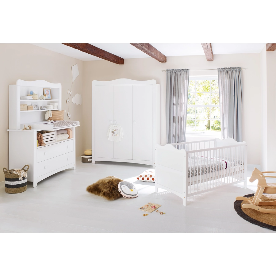 Pinolino Kinderzimmer Florentina 3 türig, extrabreite Kommode, Regalaufsatz und Bett 60 x 120 cm