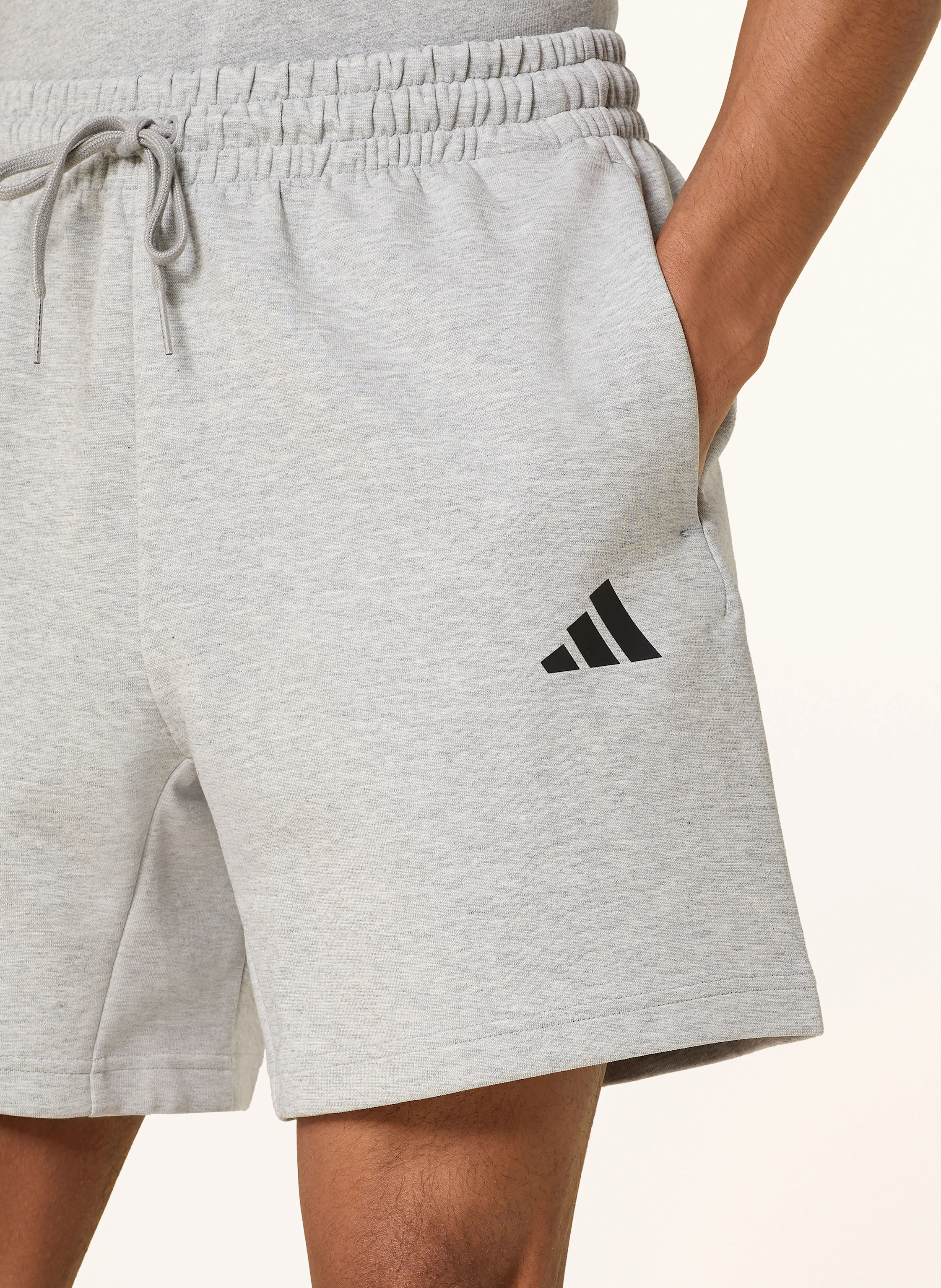 adidas Sweatshorts FUTURE ICONS SMALL LOGO