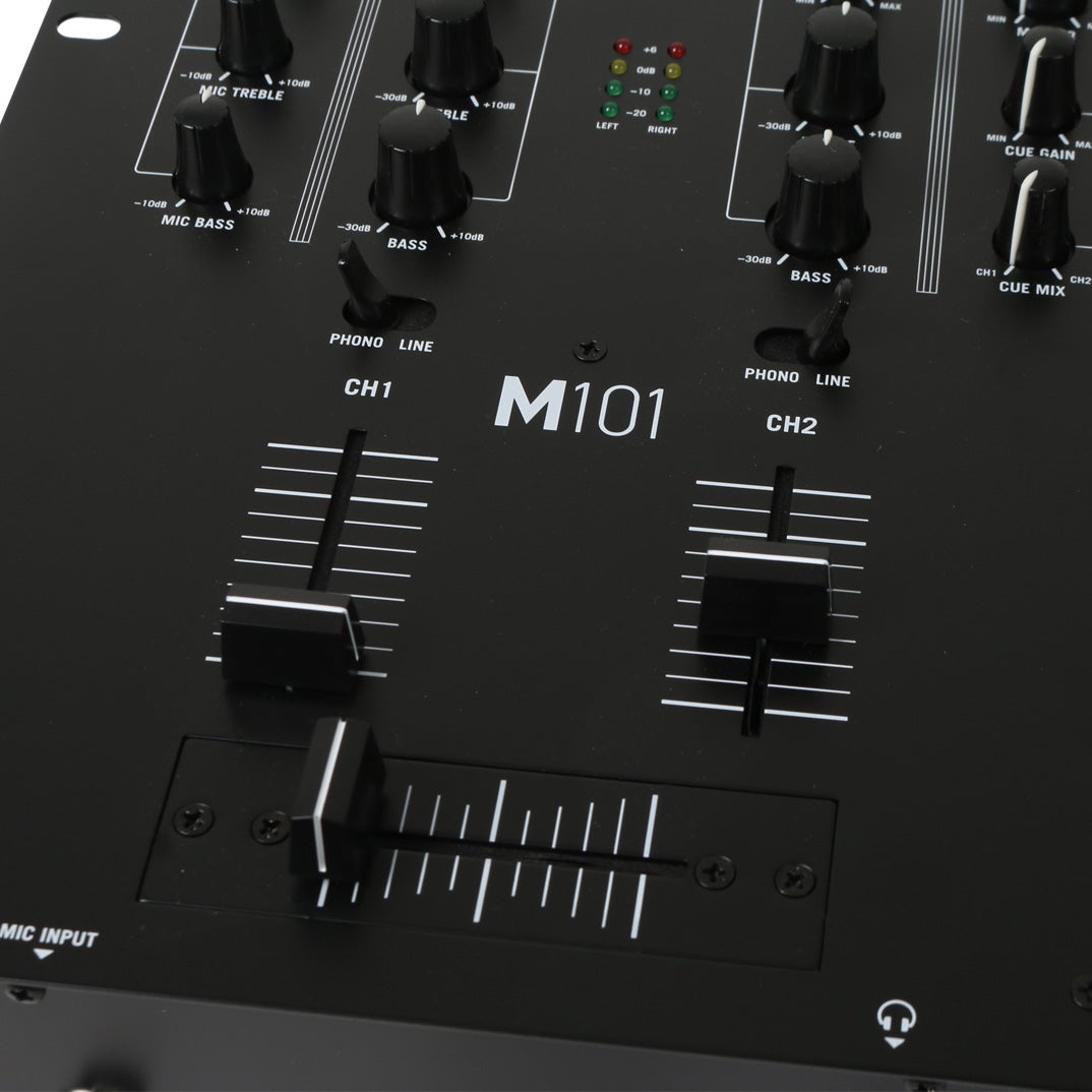 Numark M101 Total Black 2-kanaals scratch mixer