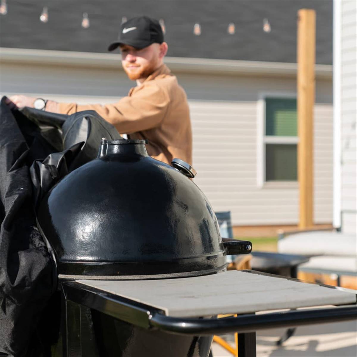 Housse pour kamado en fonte goldens avec chariot & étagères
