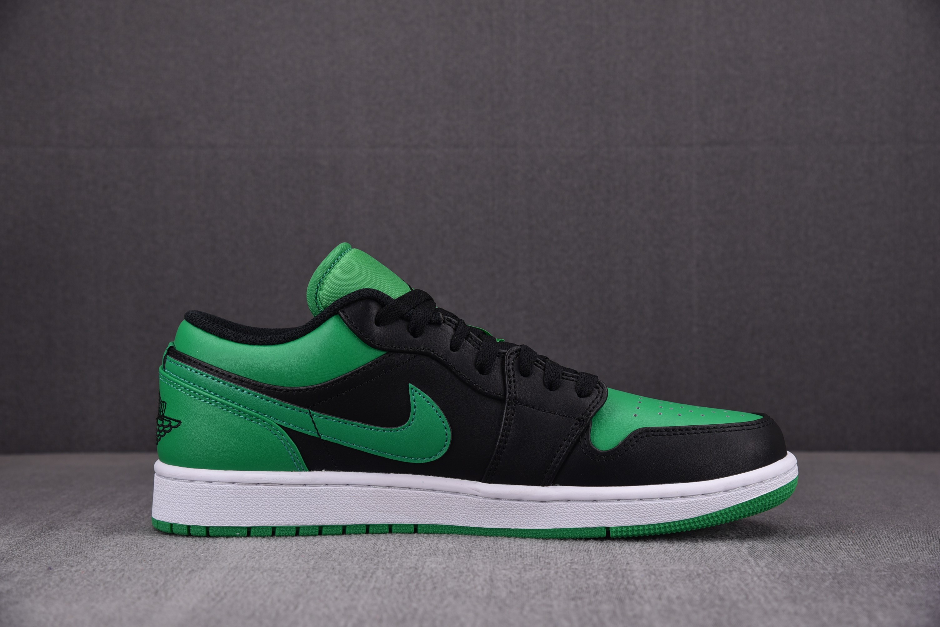 Jordan 1 Low Lucky Green