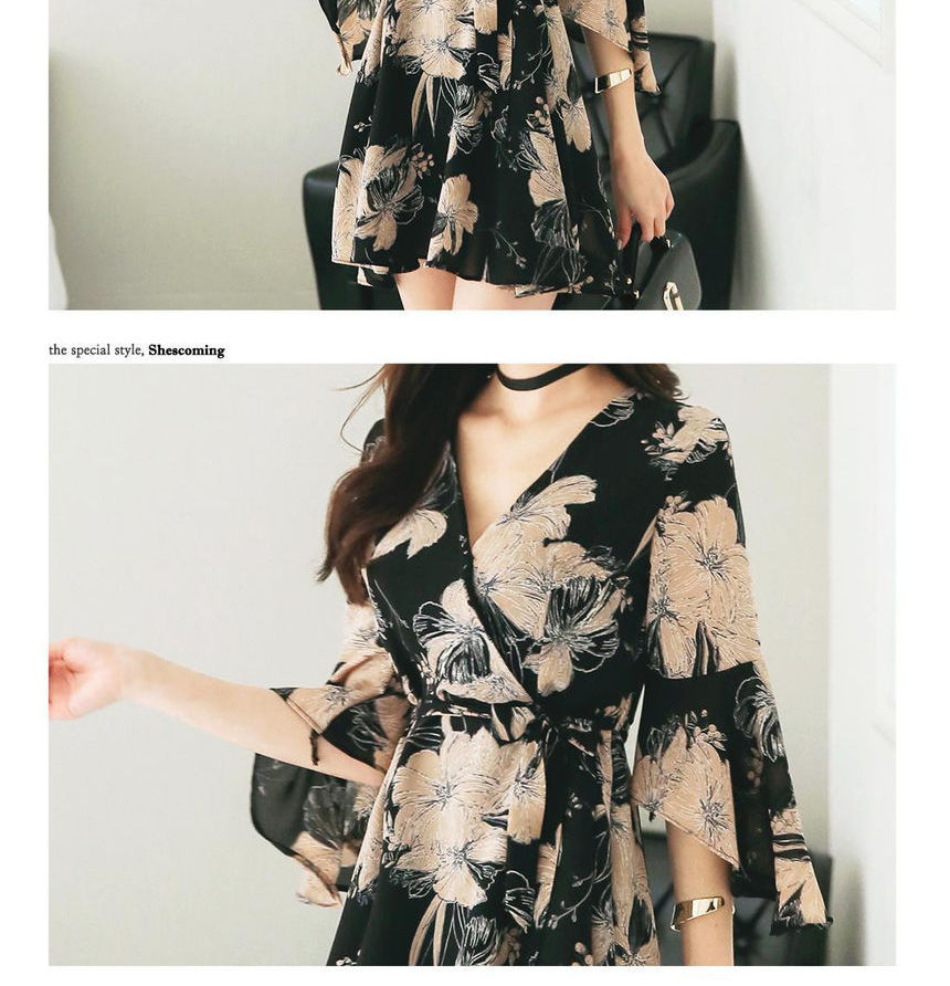 Aurora - 3/4-mouwen V-hals bloemen chiffon wikkeljurk