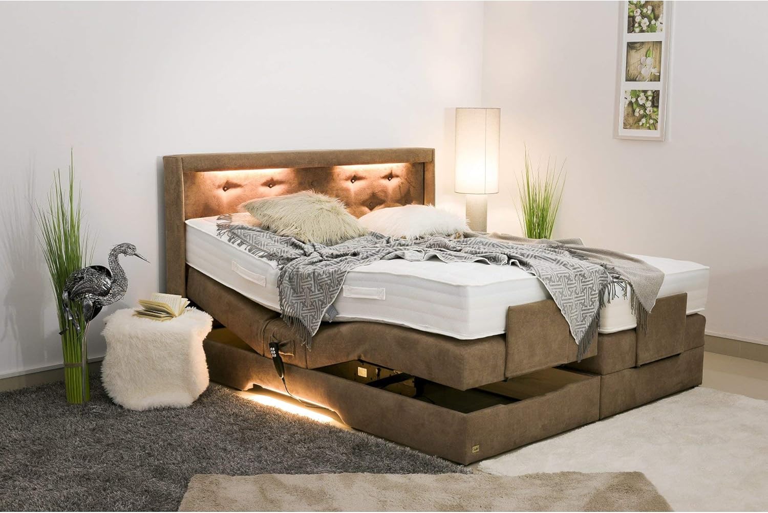 PAARA Luxus Boxspringbett Paris Night GM | 10.000 Newton Motorleistung | LED | Antirutsch-Matten | Royal-WS® Taschenfederkern Matratze mit GELAX® Topper Kern | Made in Germany (120 x 200 cm)