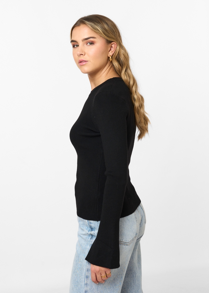 Quinty flared trui zwart