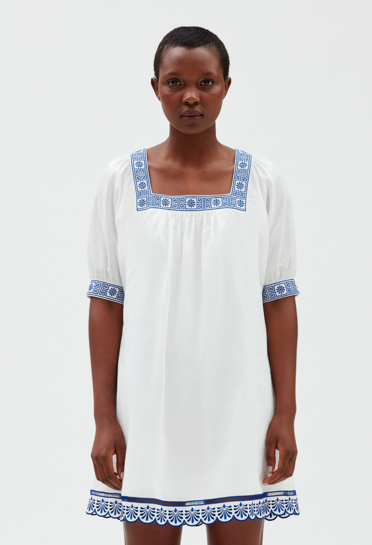 Robe courte ecrue