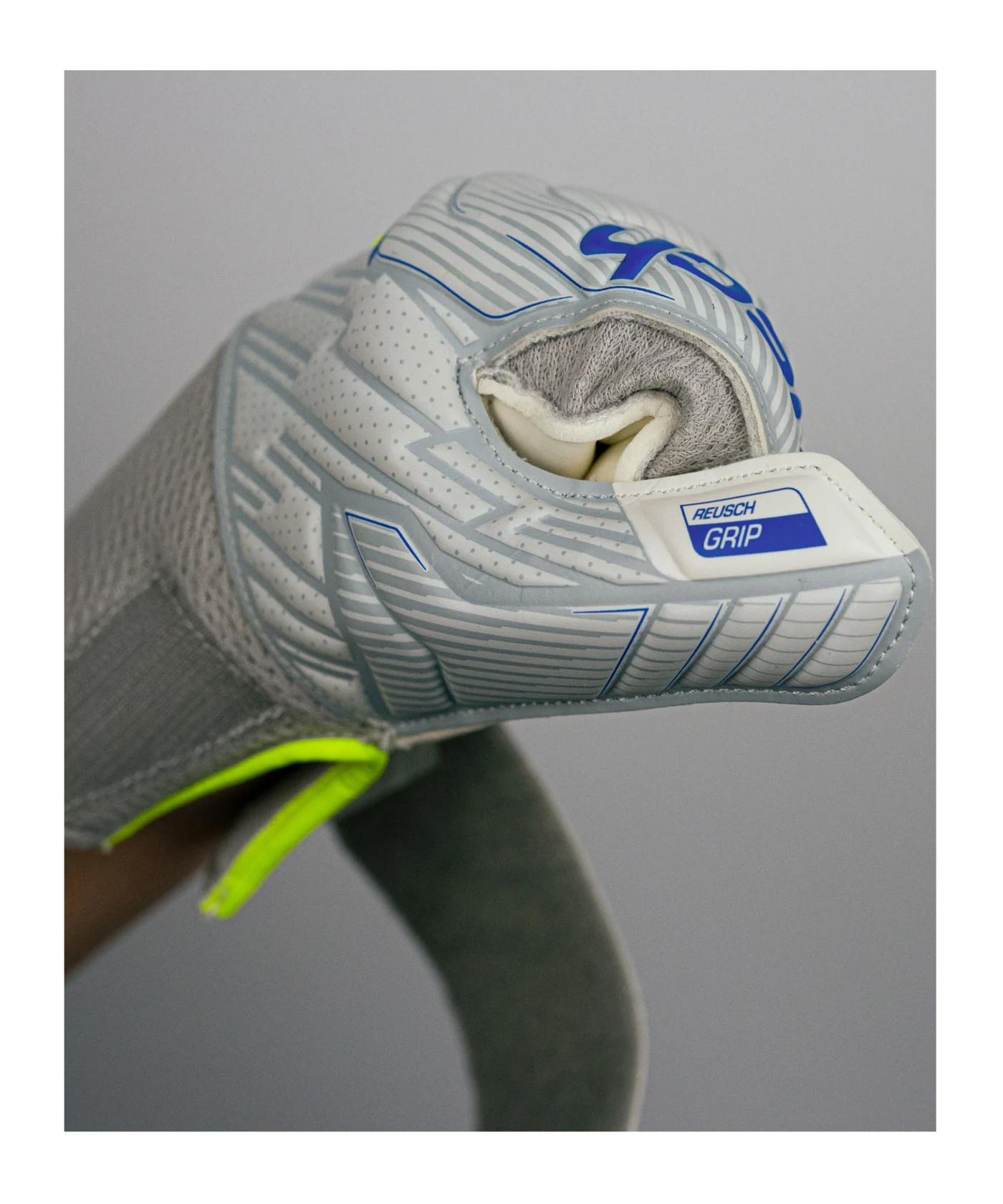 Reusch Attrakt Grip Finger Support TW-Handschuh Junior Grau Gelb F6016