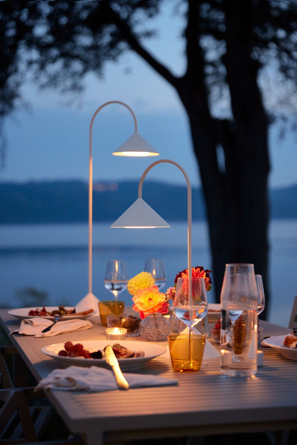 Frandsen  Grasp Portable lampe, hvid - H47