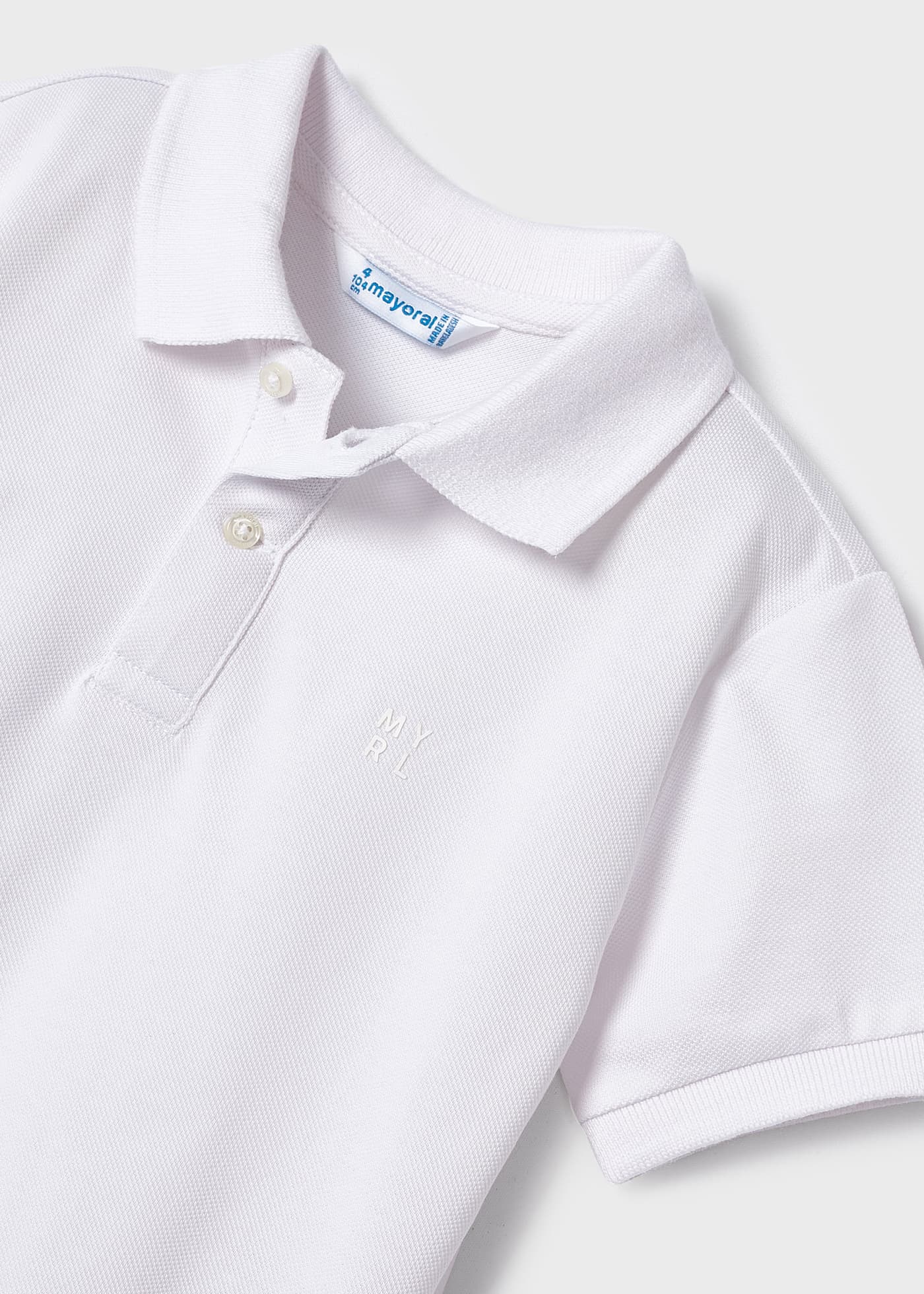 Camisa polo básica de manga curta na cor granito para meninos