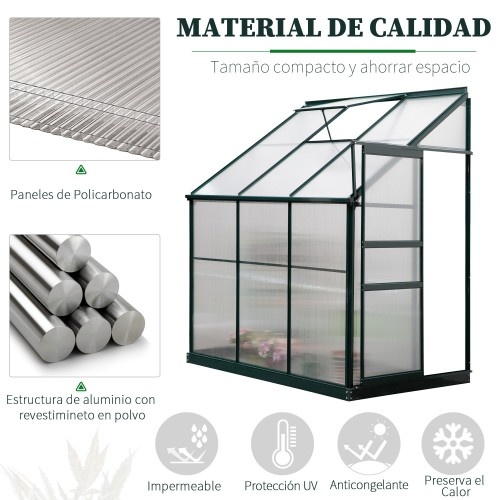 Estufa de policarbonato com telhado verde
