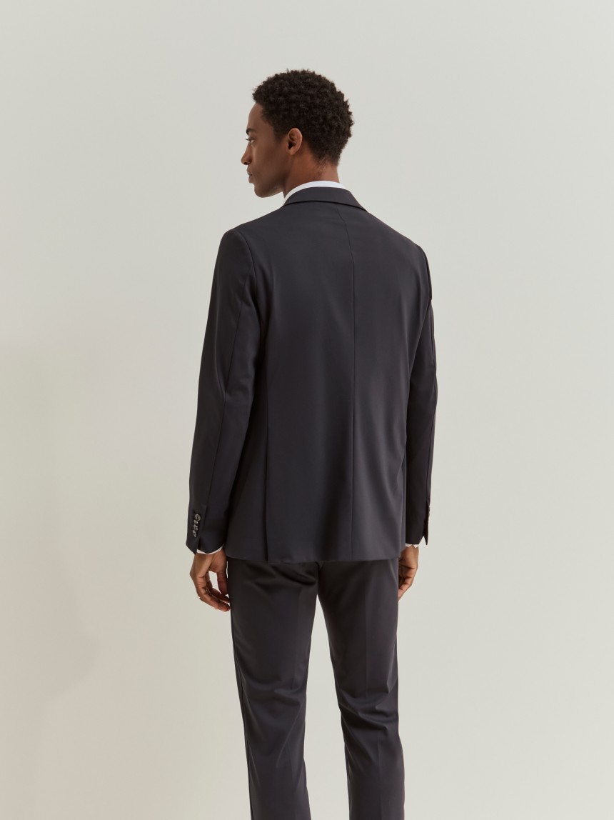 Traveler blazer slim fit em tecido técnico