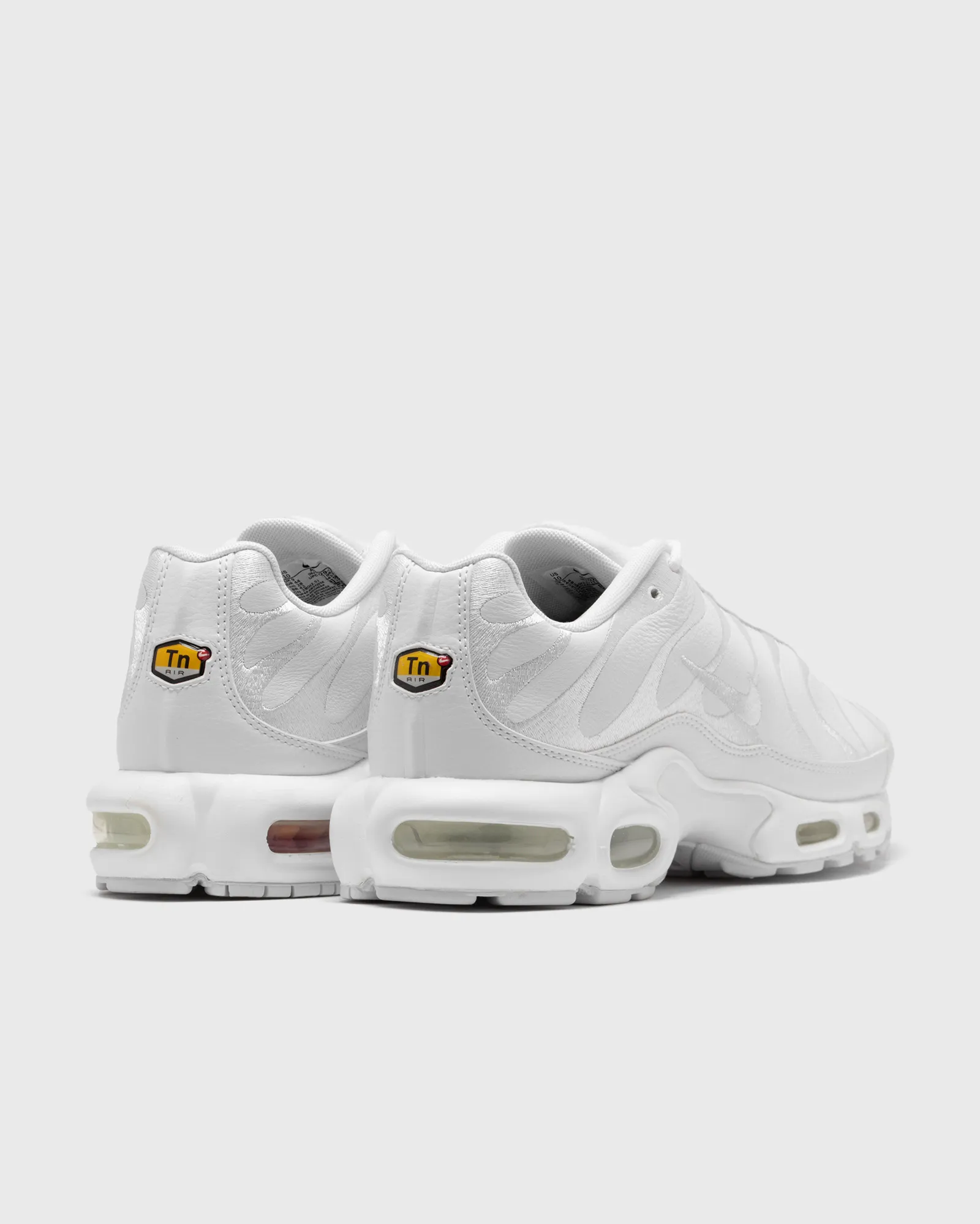 Nike AIR MAX PLUS