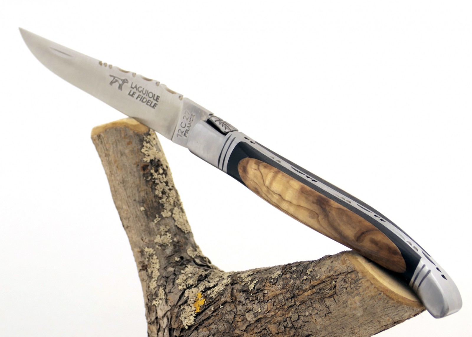 Couteau Laguiole bombé avec un manche en Ebène et olivier et mitres inox
