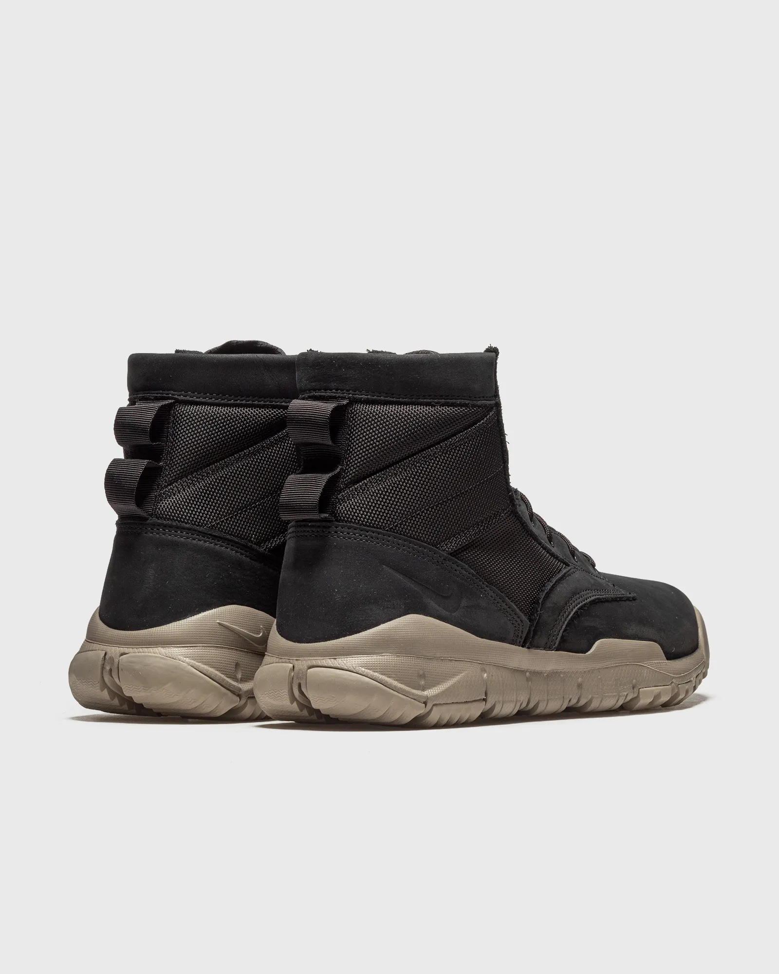 Nike SFB 6