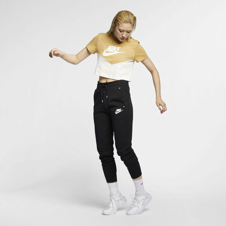 Nike Sportswear Heritage Ss Top Brun