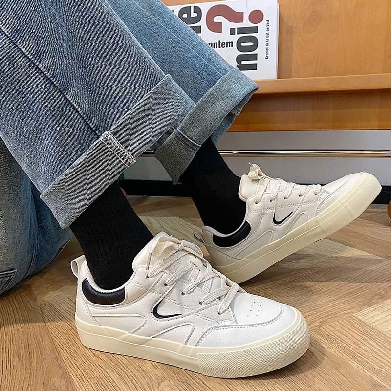 HANO - Veterschoenen met contrasterende afwerking