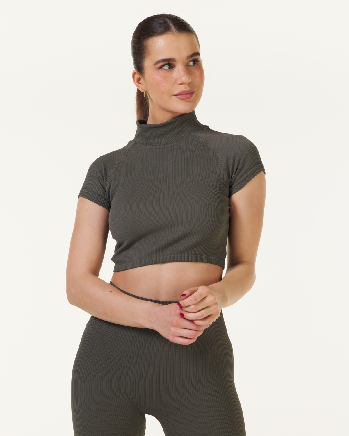 PERFECT RIB SET - Crop Tee + Shorts 5\