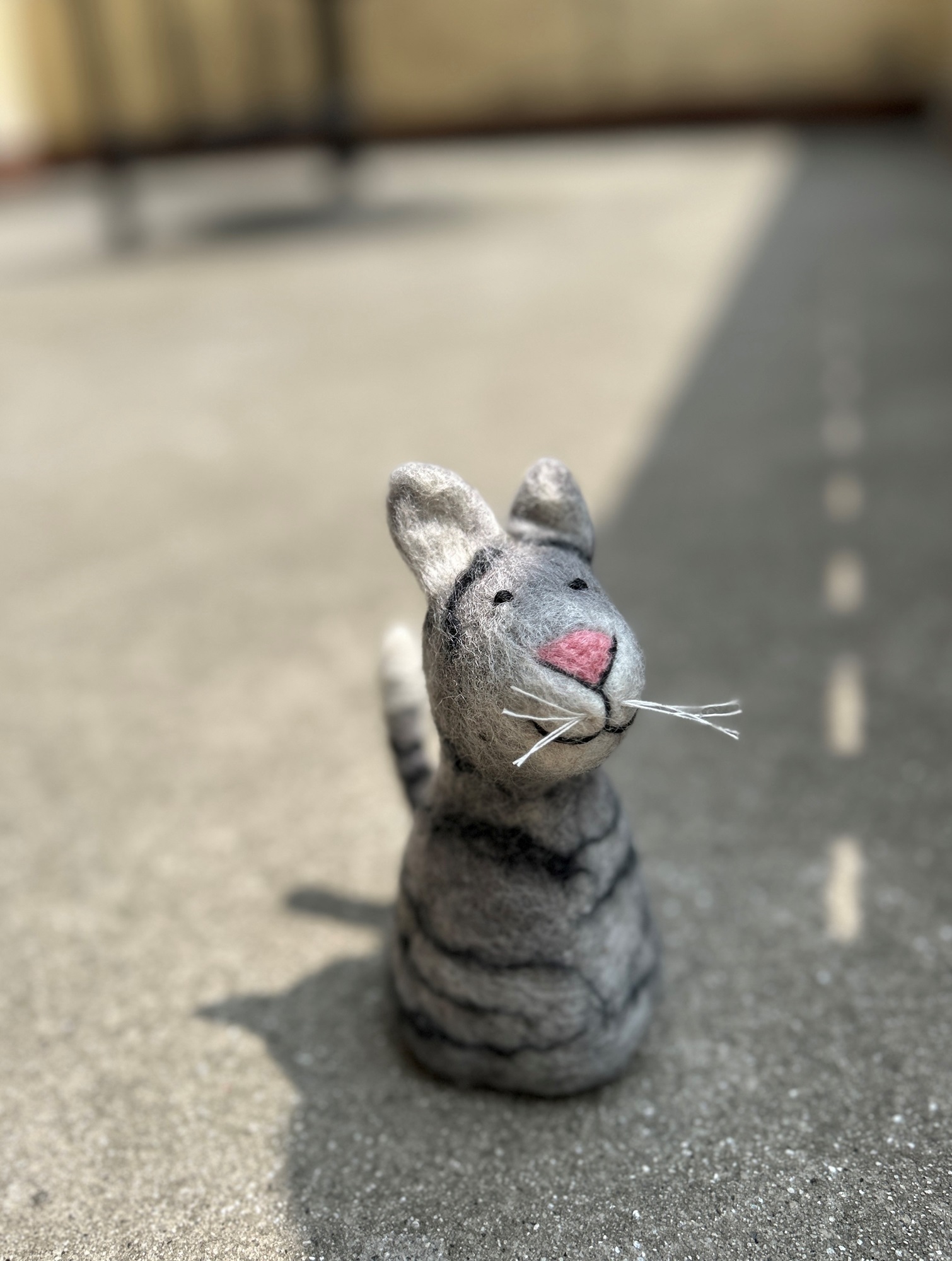 Eierwärmer 'Katze' aus Filz, grau, H 15 cm, Ø 8 cm zu 9,80