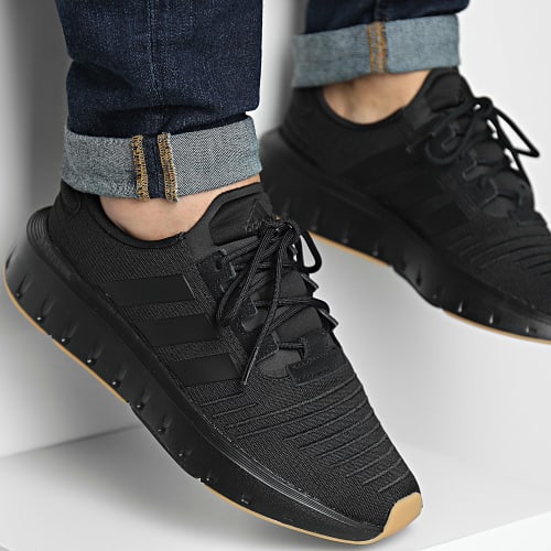 Baskets Swift Run 23 IG4704 Core Black Gum 3