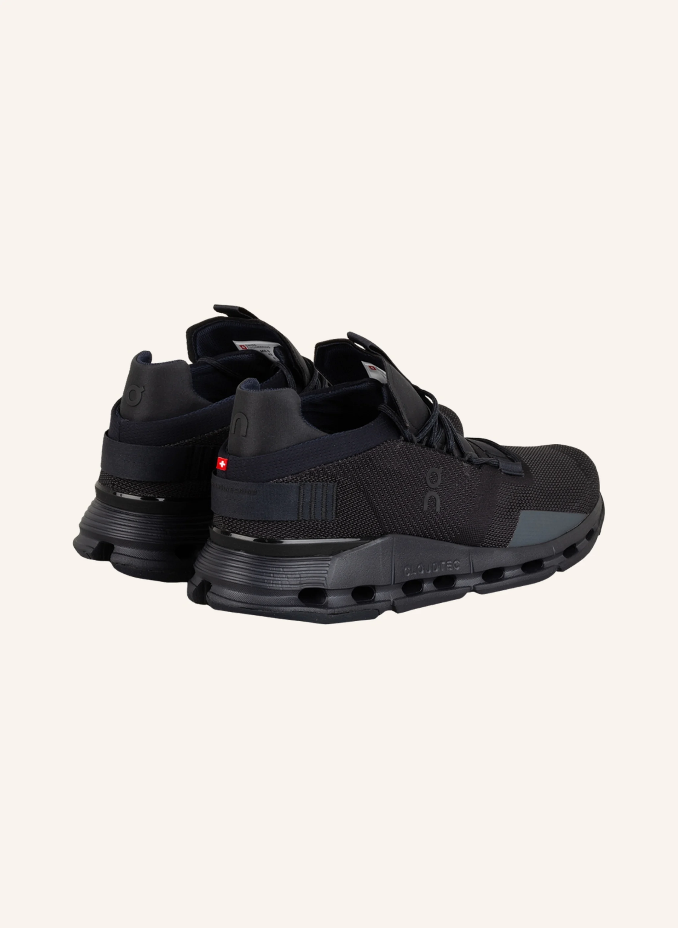 On Sneaker CLOUDNOVA UNDYED