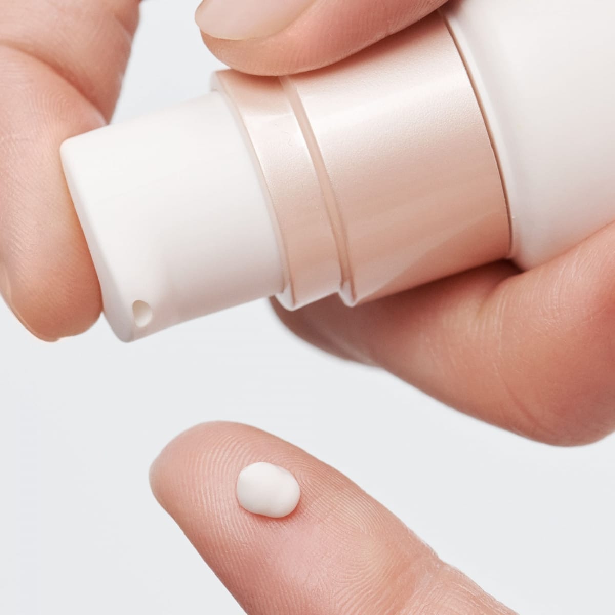 CLARINS Calm-Essentiel Émulsion ApaisanteA l’Extrait de Sauge Sclarée