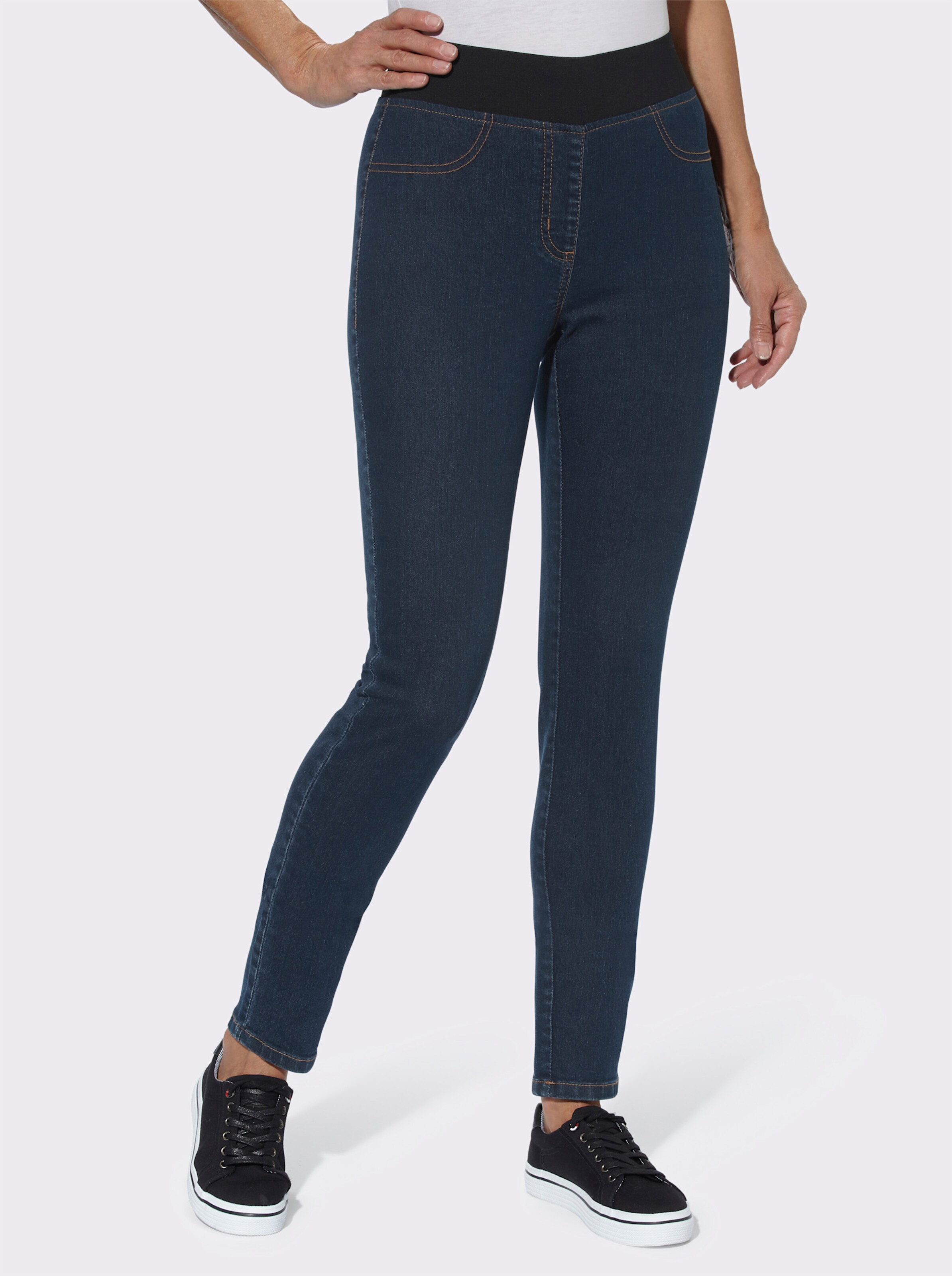 Schlupfjeans in schmaler Form