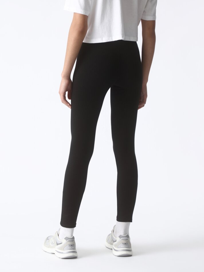 Conjunto com 2 Leggings Compridas - Pretas