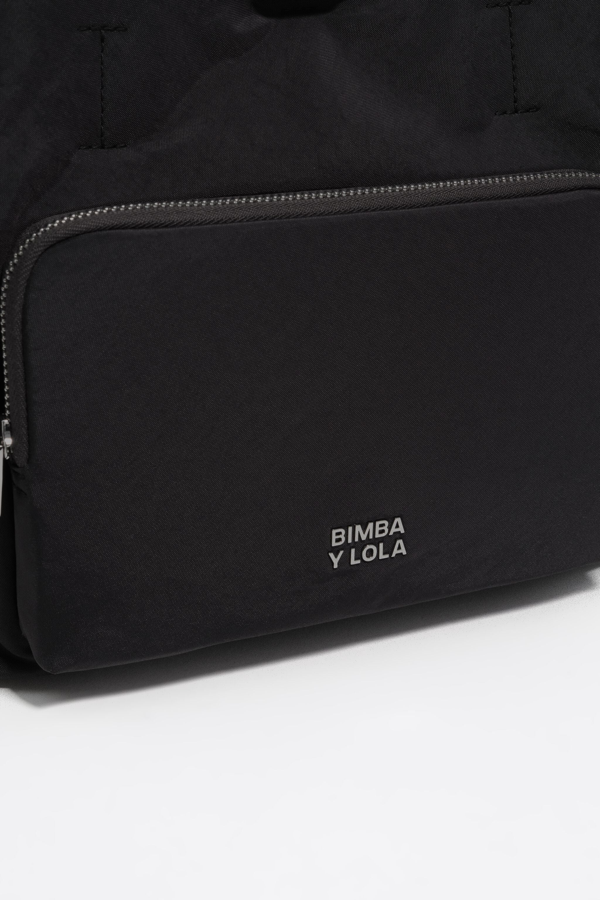 Bolsa de bolso média em náilon grafite