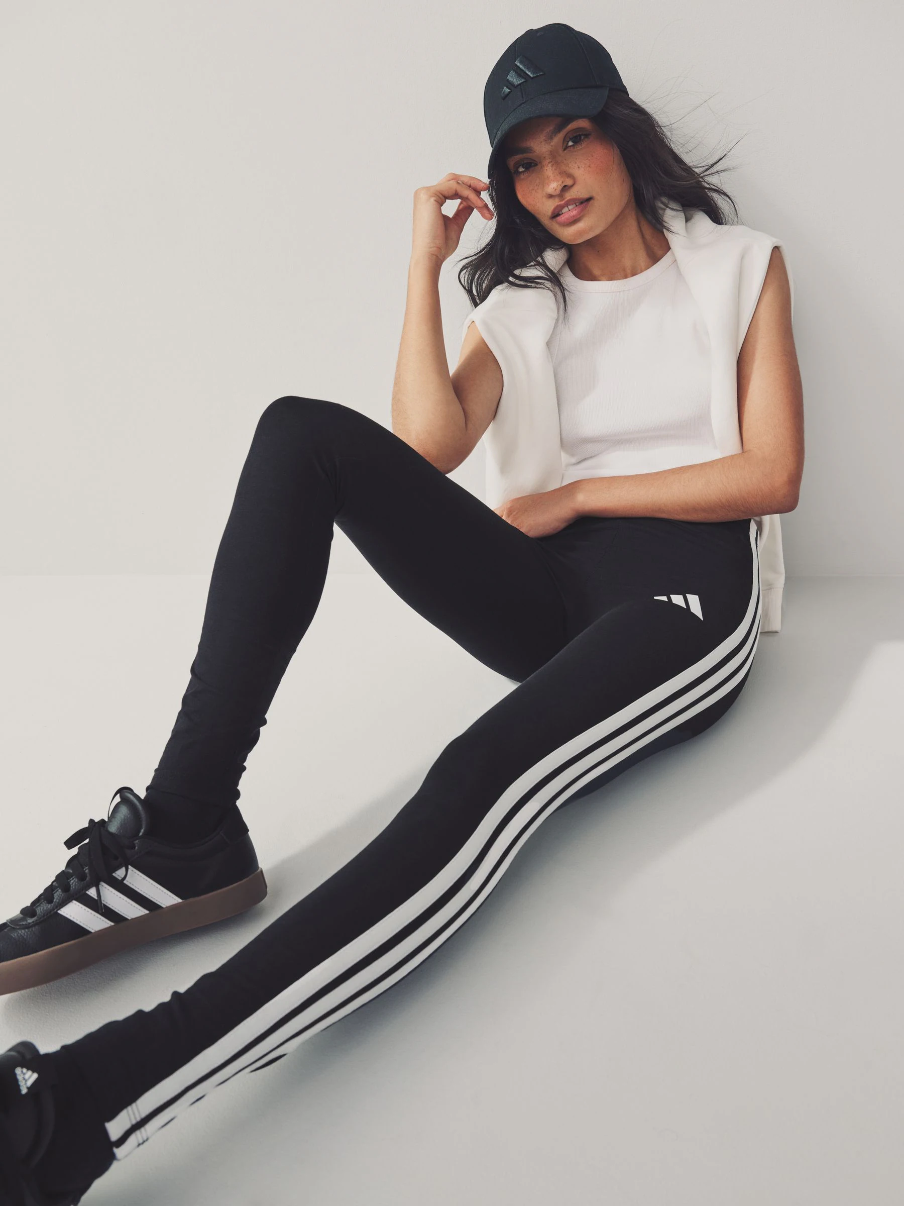Zwart wit - adidas Essentials katoenen legging met 3 strepen