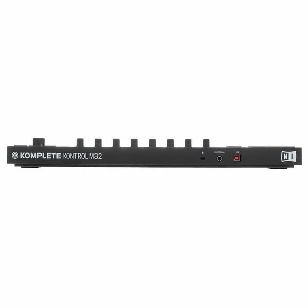 Native Instruments Komplete Kontrol M32 Case Bdl.