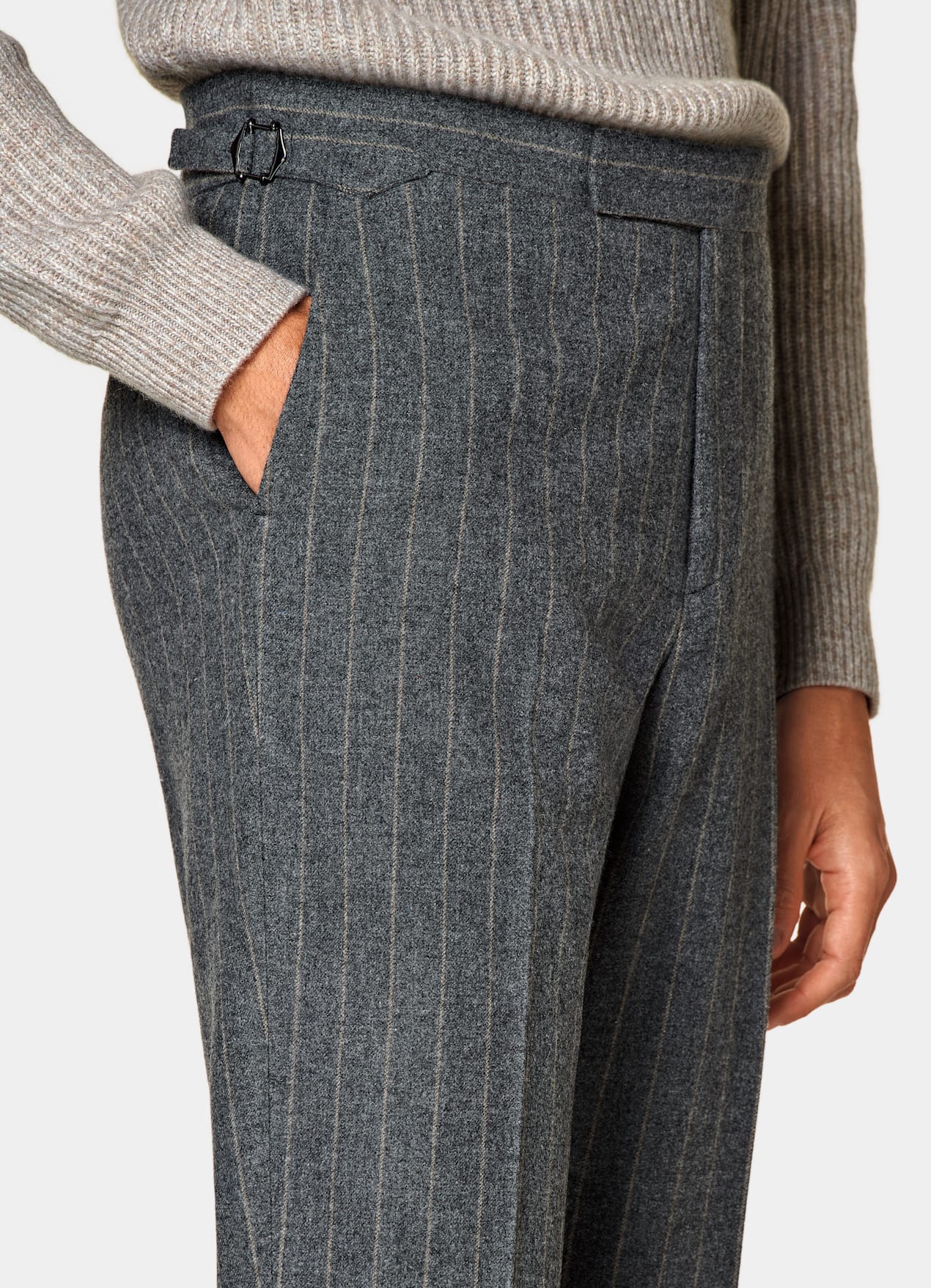 Costume Milano coupe Tailored gris foncé à rayures