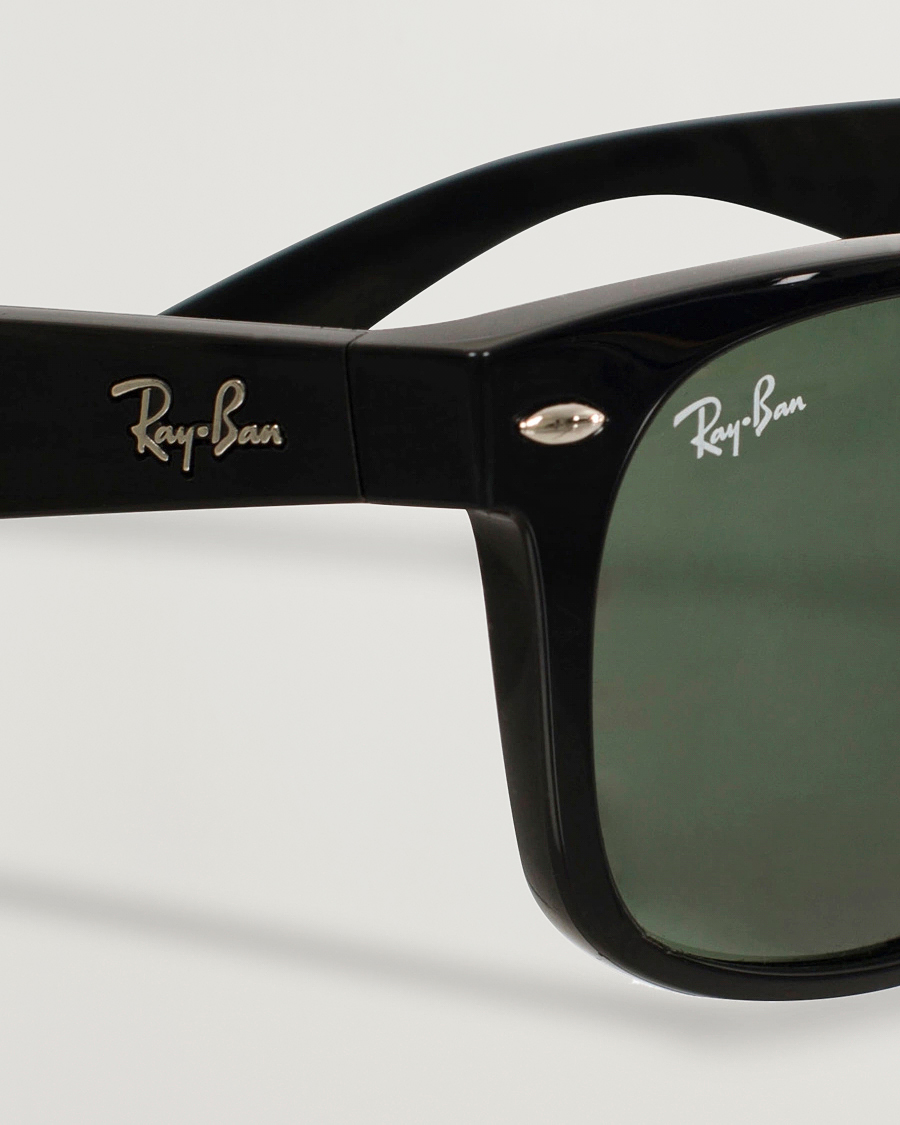 Ray-Ban New Wayfarer Sunglasses Black/Crystal Green