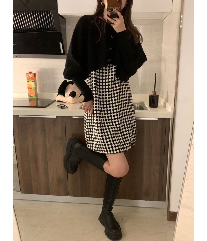 Monroll - Spaghettibandjes checkerboard mini-smokjurk / effen asymmetrische cropped cardigan