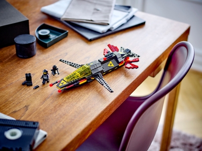 LEGO Blacktron Cruiser (40580)