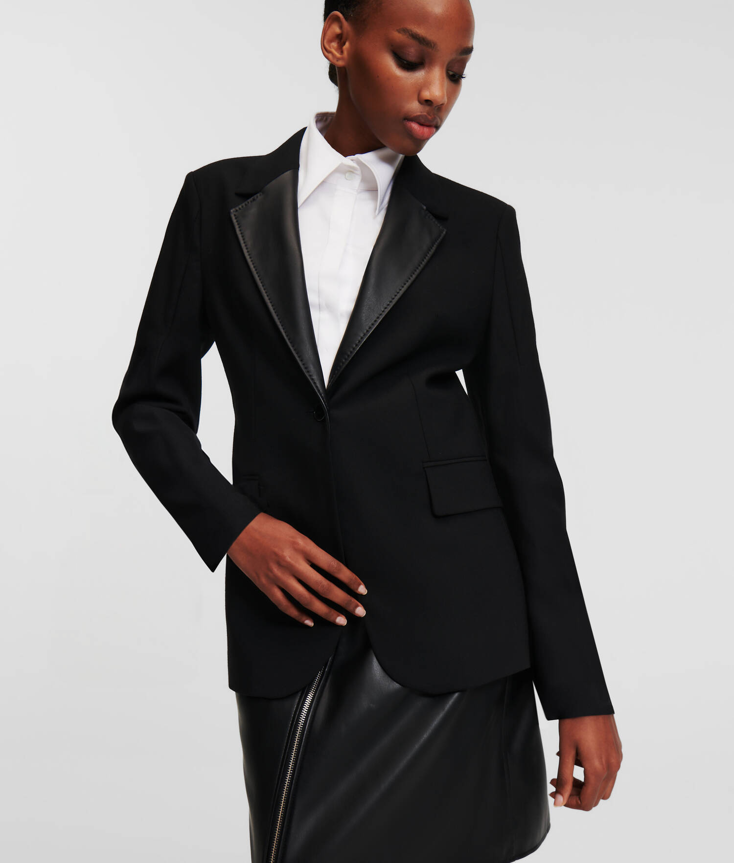 BLAZER À REVERS EN SIMILI-CUIR