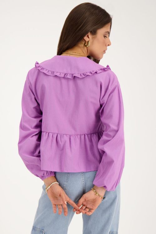 Gestreepte paarse blouse met strikjes
