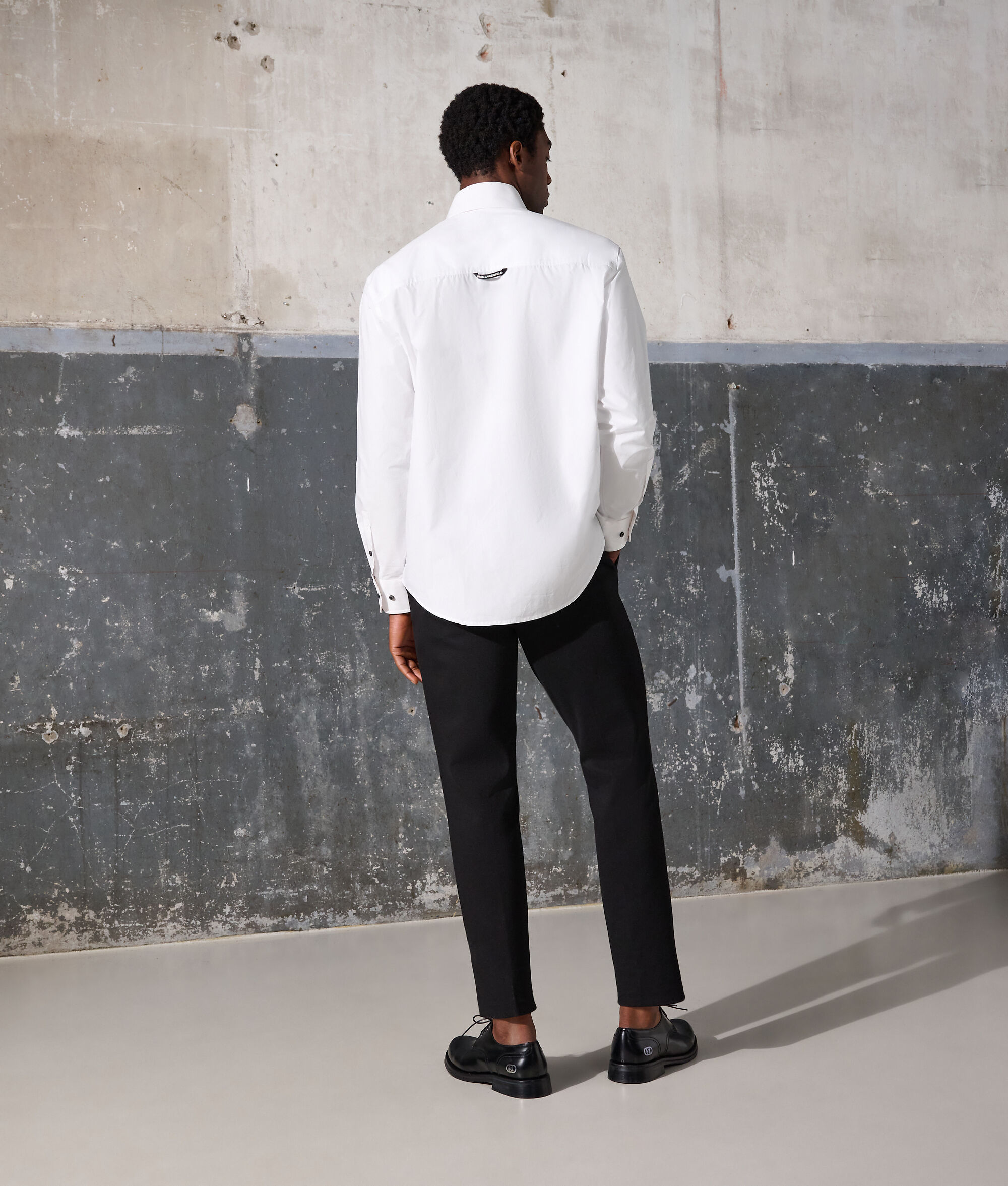 CHEMISE KARL SIGNATURE SÉLECTIONNÉE PAR HUN KIM