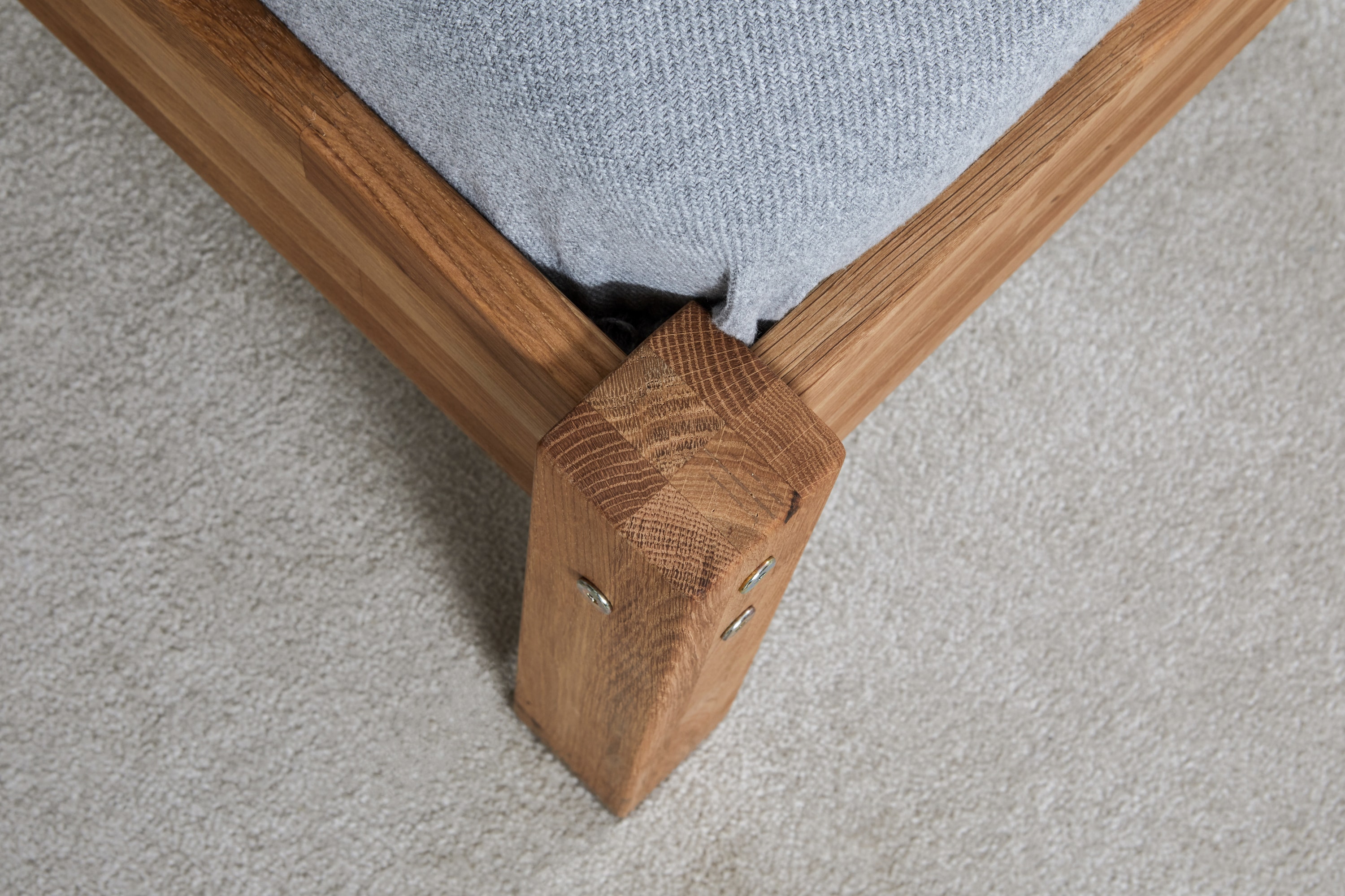 TiCAA Einzel- und Doppelbett 