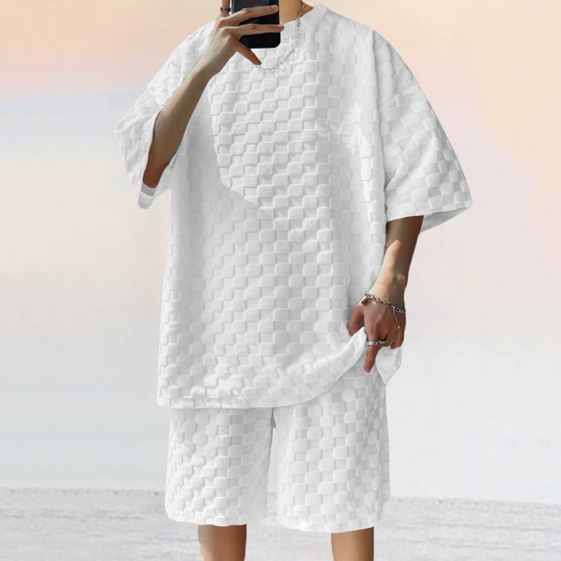Double White - Set: 3/4-mouw ronde hals checkerboard T-shirt + wijde pijpen sweatshorts met trekkoord in de taille