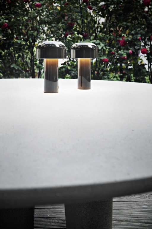 Flos Bellhop tafellamp LED oplaadbaar baksteenrood