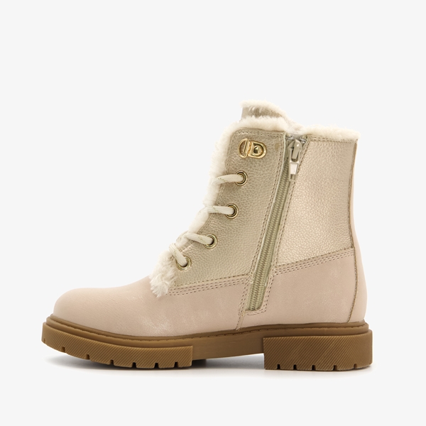 Blue Box gevoerde meisjes veterboots