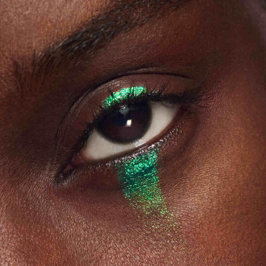 MAC DAZZLESHADOW Liquid Metallic