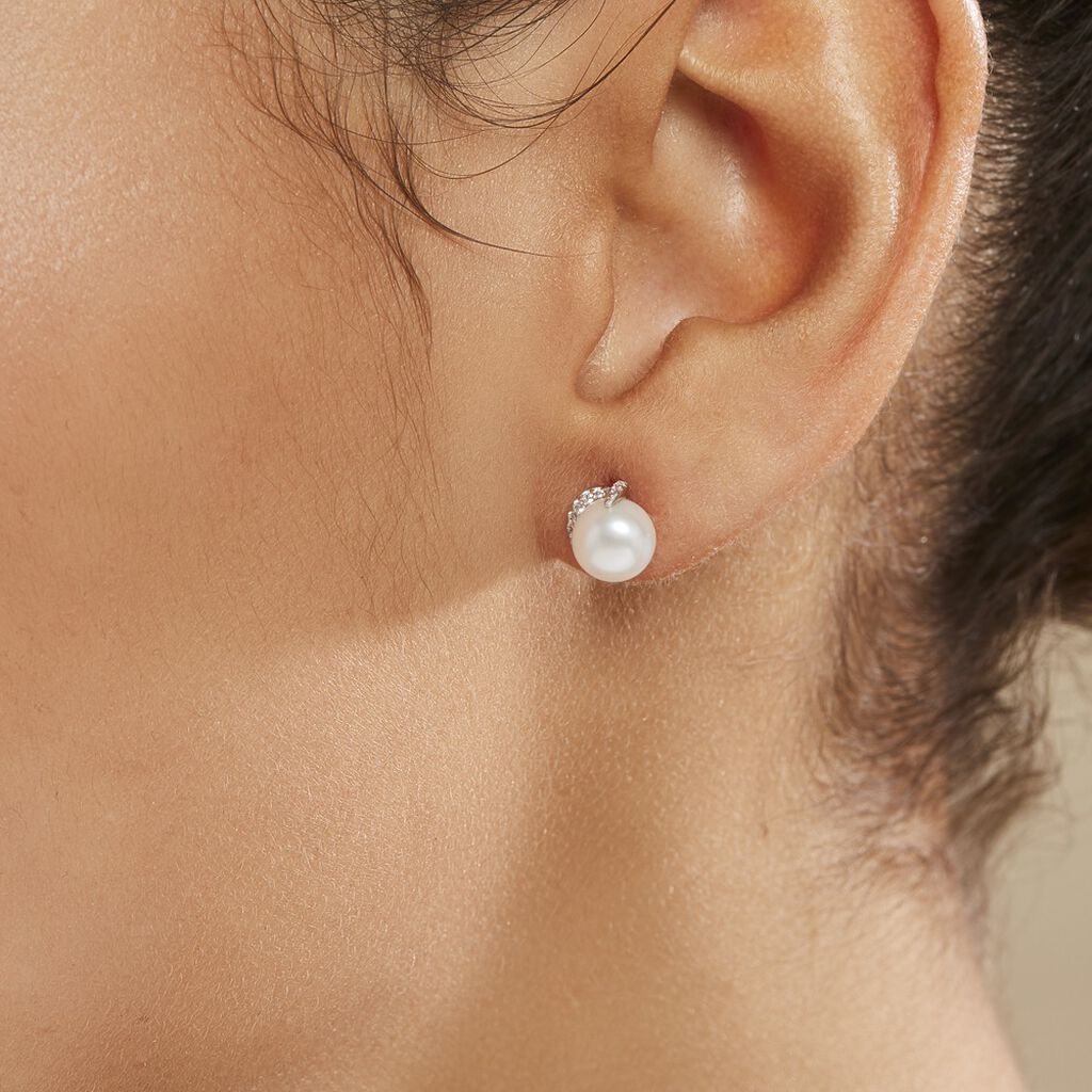 Boucles D'oreilles Puces Lucinda Or Blanc Perle De Culture Et Oxyde