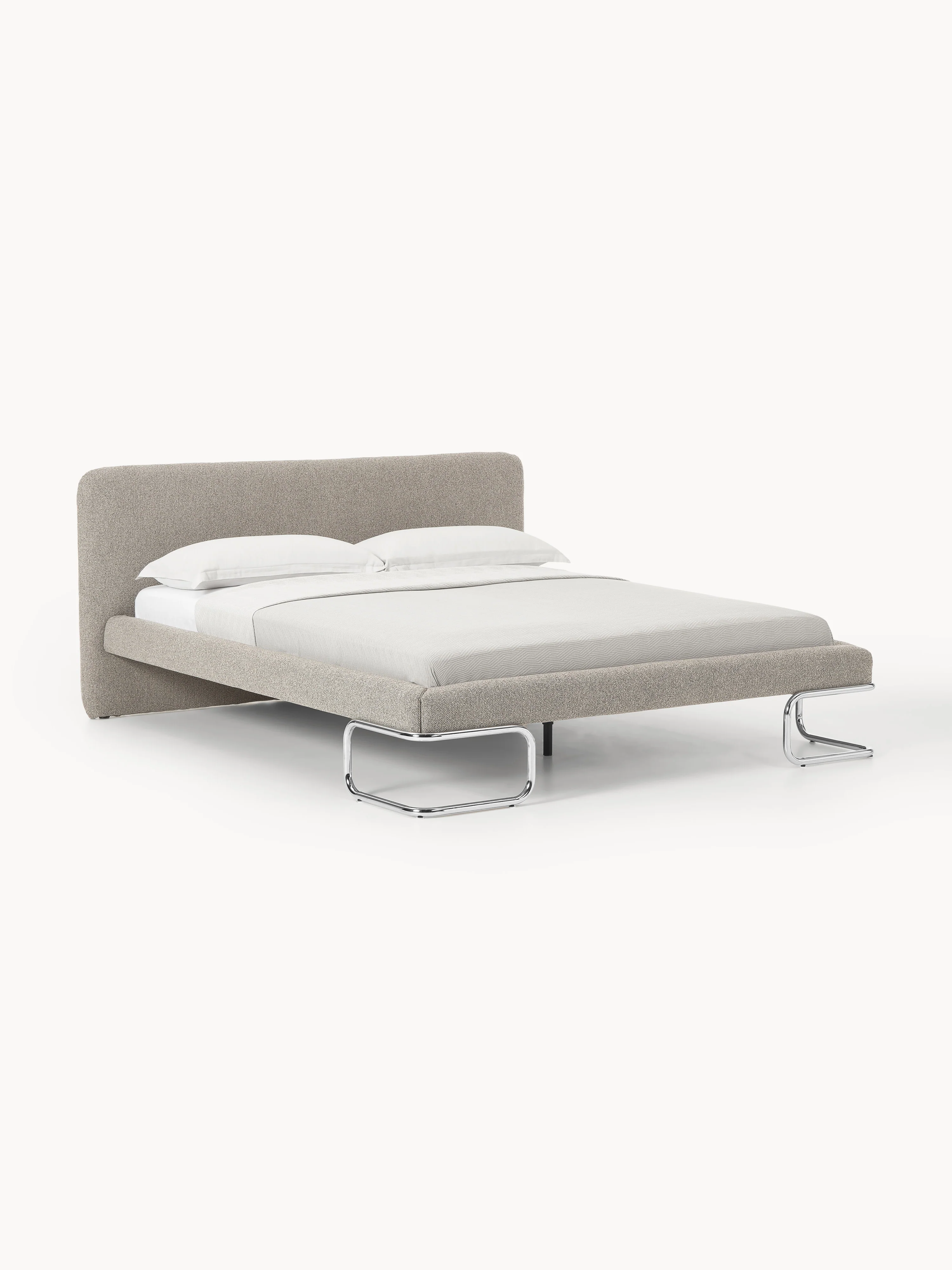 Bouclé gestoffeerd bed Olina met metalen poten