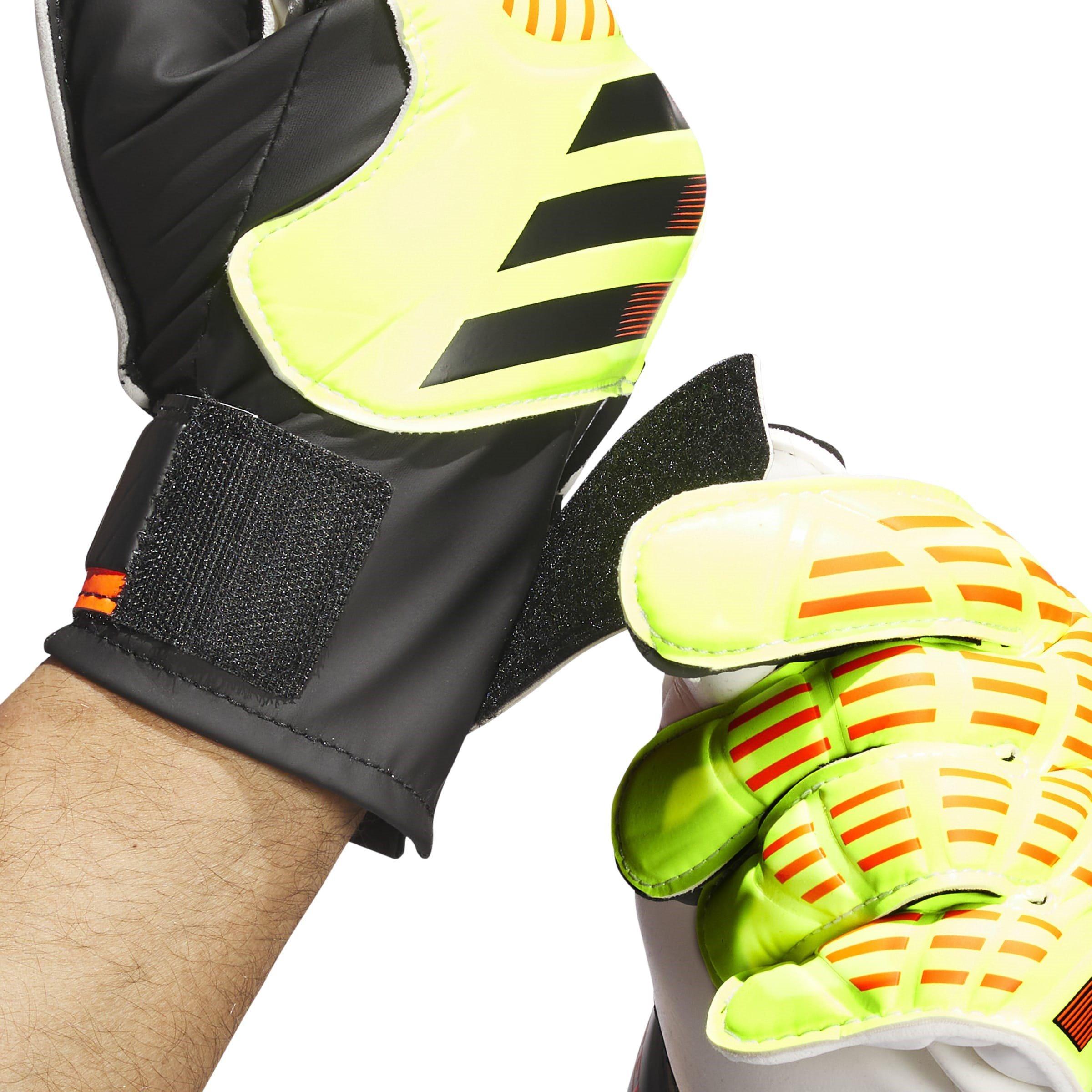 adidas Predator Training Goalkeeper Gloves Adults