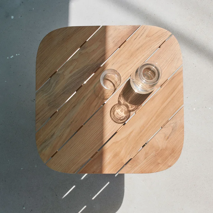 Fritz Hansen - Skagerak Lilium Lounge Tisch 60 x 60 cm, Teak / Edelstahl